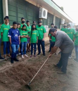Secretaria de Meio Ambiente realiza “Projeto Horta na Escola”