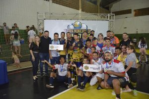 Leia mais sobre o artigo Cerimônia de entrega das medalhas para os campeões da 1ª Copa Municipal aconteceu neste domingo (01)
