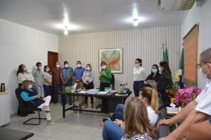 Leia mais sobre o artigo Prefeita Gerolina Alves apresenta nova gestora da Saúde do município