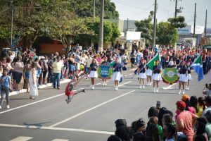 Resgate do tradicional desfile de 7 de setembro movimenta a cidade