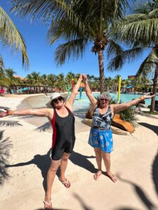 Leia mais sobre o artigo Prefeitura de Água Clara leva grupo de idosos para viagem ao parque aquático Grandes Lagos